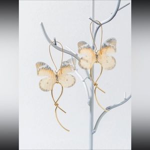 🦋 Awesome Butterfly Appliqué Barbwire Tassel Earrings 🦋